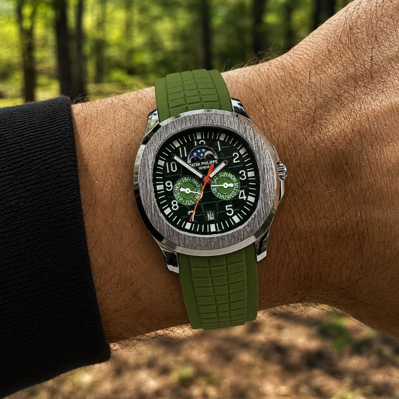Patek™ Aquanaut Semiautomático + Estuche de Lujo